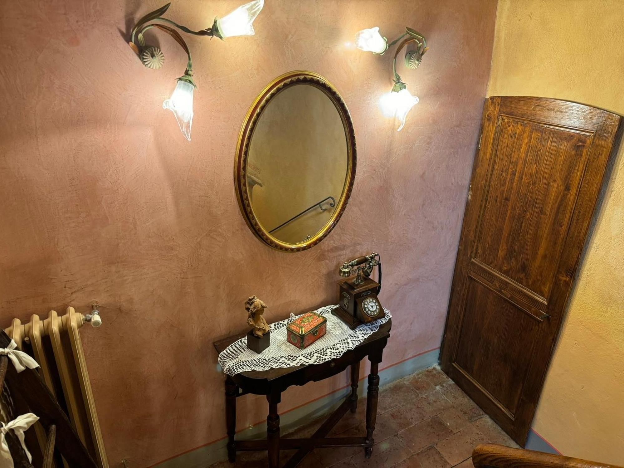Casa Giulia, Il Gioiello Del Borgo Apartment เชร์ตาลโด ภายนอก รูปภาพ