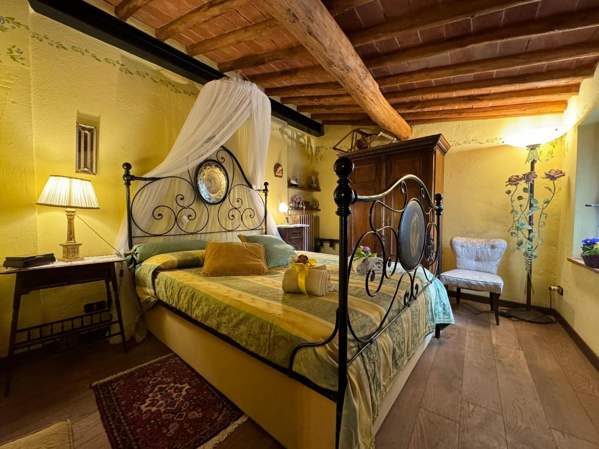 Casa Giulia, Il Gioiello Del Borgo Apartment เชร์ตาลโด ภายนอก รูปภาพ
